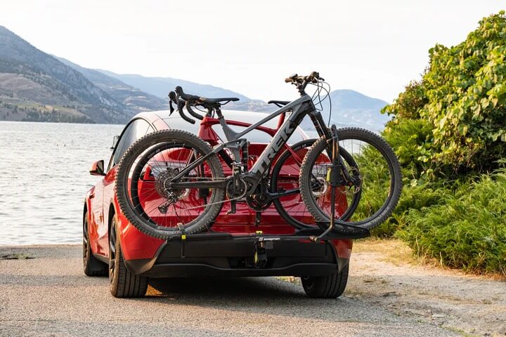 Swagman SKAHA 2 Hitch Mounted Car Bicycle Rack, 1-1/4'' and 2'', 2 Bikes